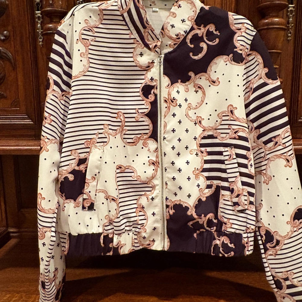LUXURIOUS JACKET